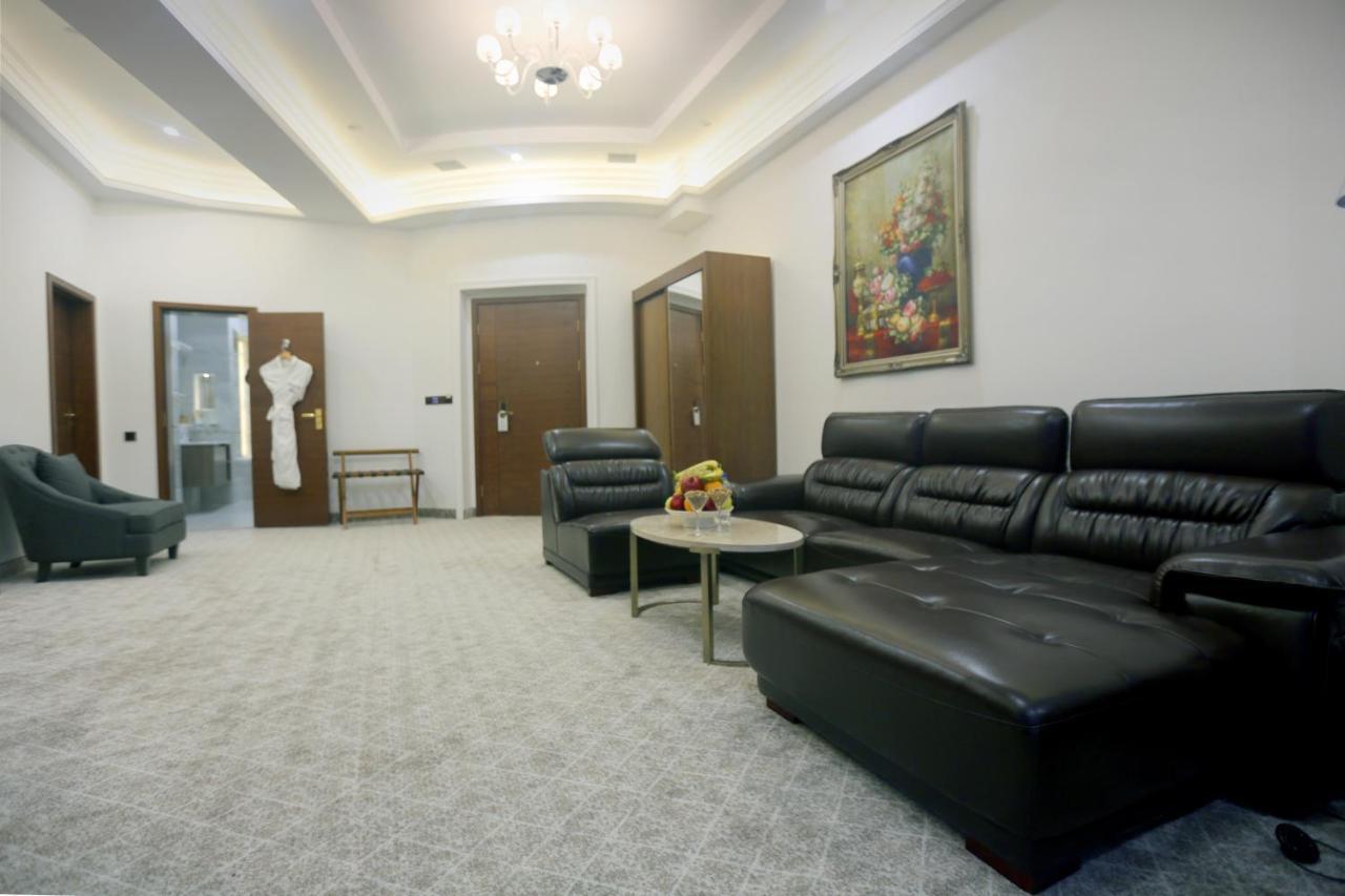 Parliament Palace Hotel Khujand Exterior foto