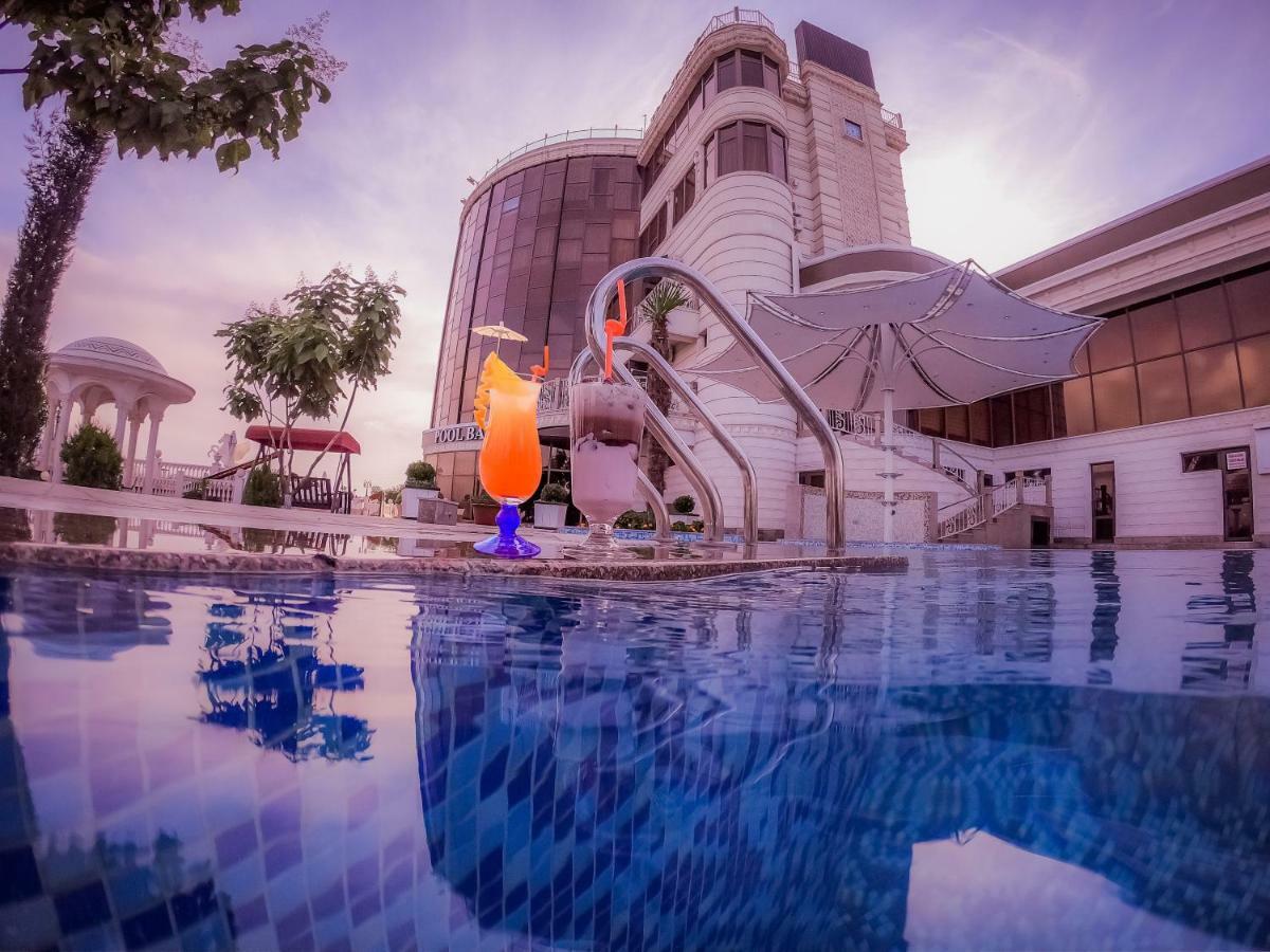 Parliament Palace Hotel Khujand Exterior foto